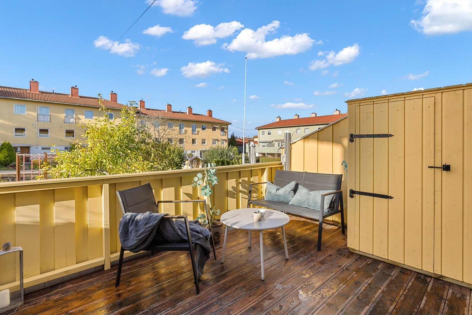 Solrik, vestvendt terrasse på ca. 16 m². Galleribilde