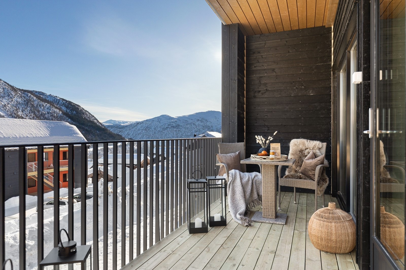 Tenk å nyte solen fra de store balkongene! Galleribilde