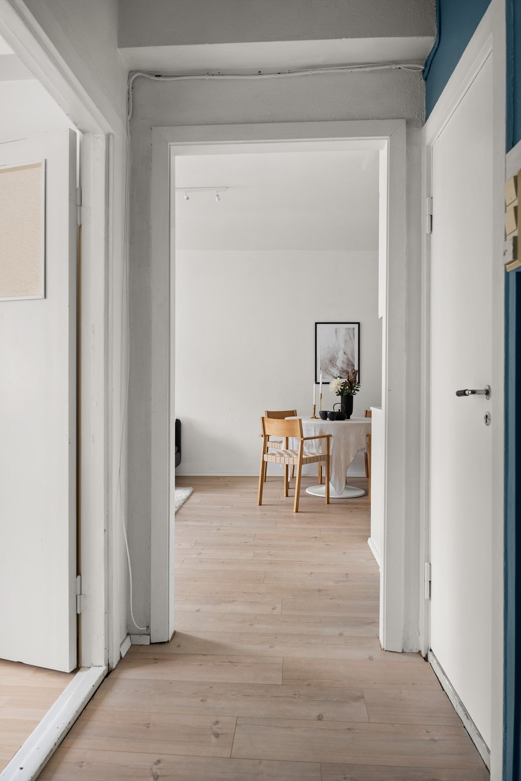 Vi gleder oss til å møte deg på en hyggelig visning - velkommen inn i varmen! Galleribilde