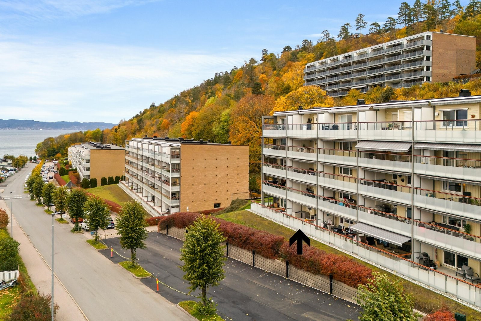 Refsnes, Jeløy - Flytt rett inn i denne delikate leiligheten, med praktiske løsninger og fin sjøutsikt.