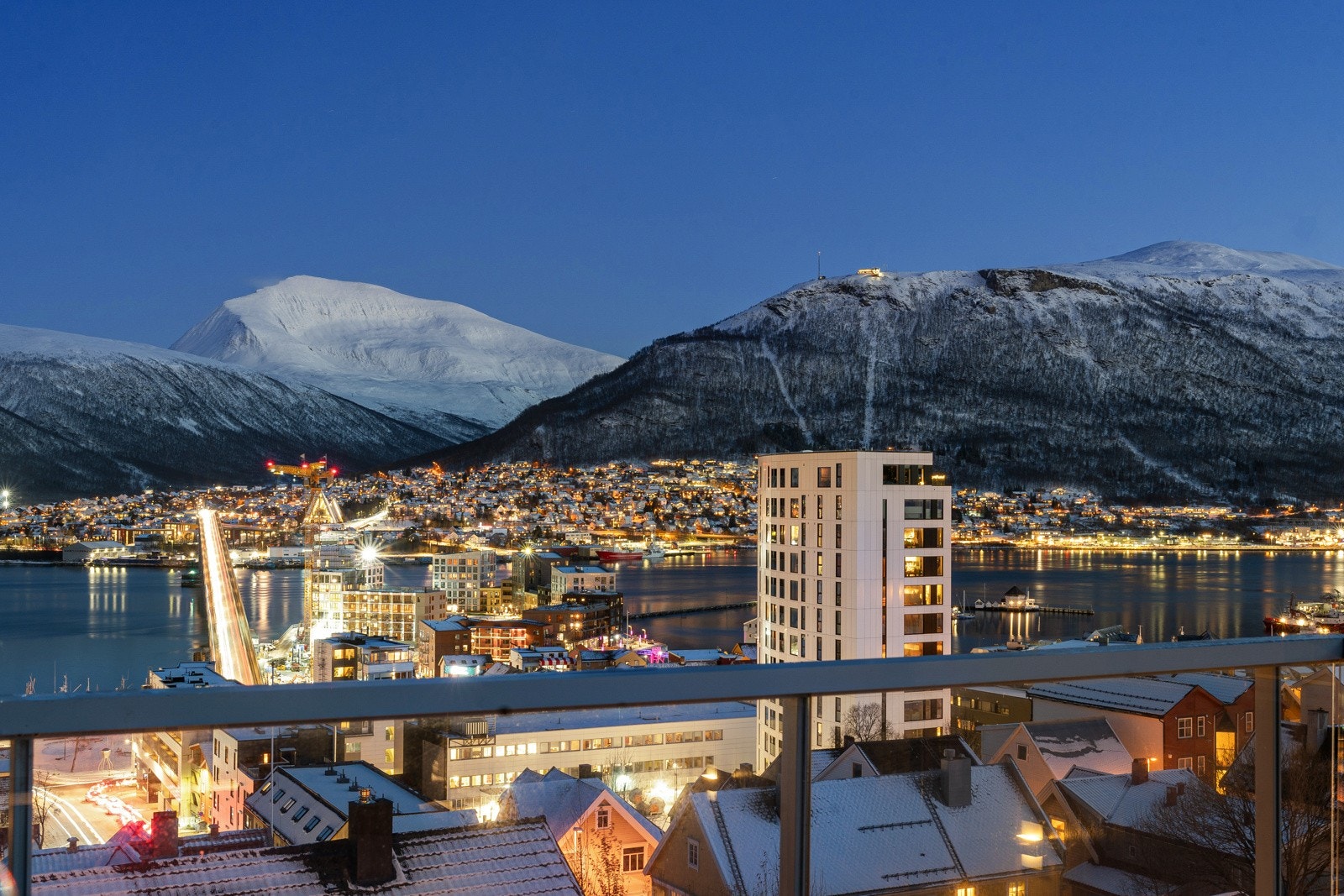 En nydelig og moderne enebolig fra 2013 med gjennomgående høy standard. Galleribilde