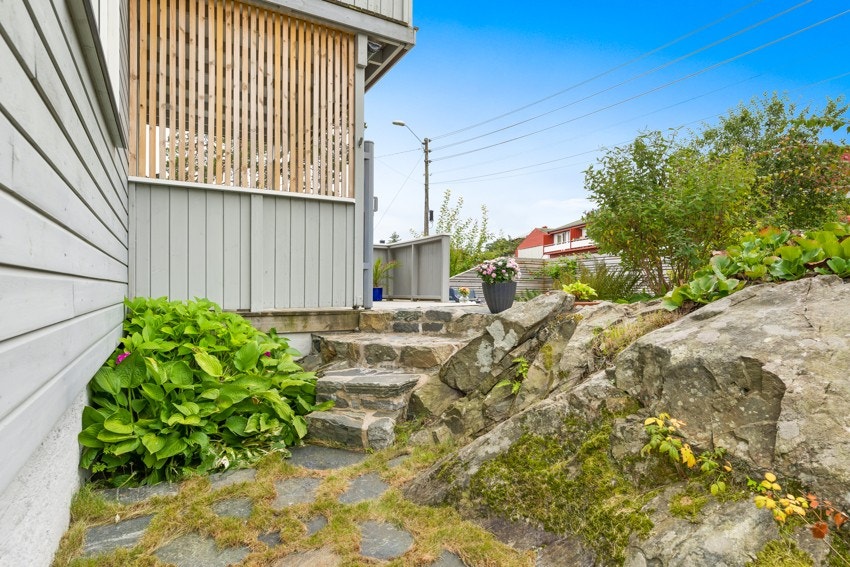 wngetbildeB6B22NYL.jpg Galleribilde