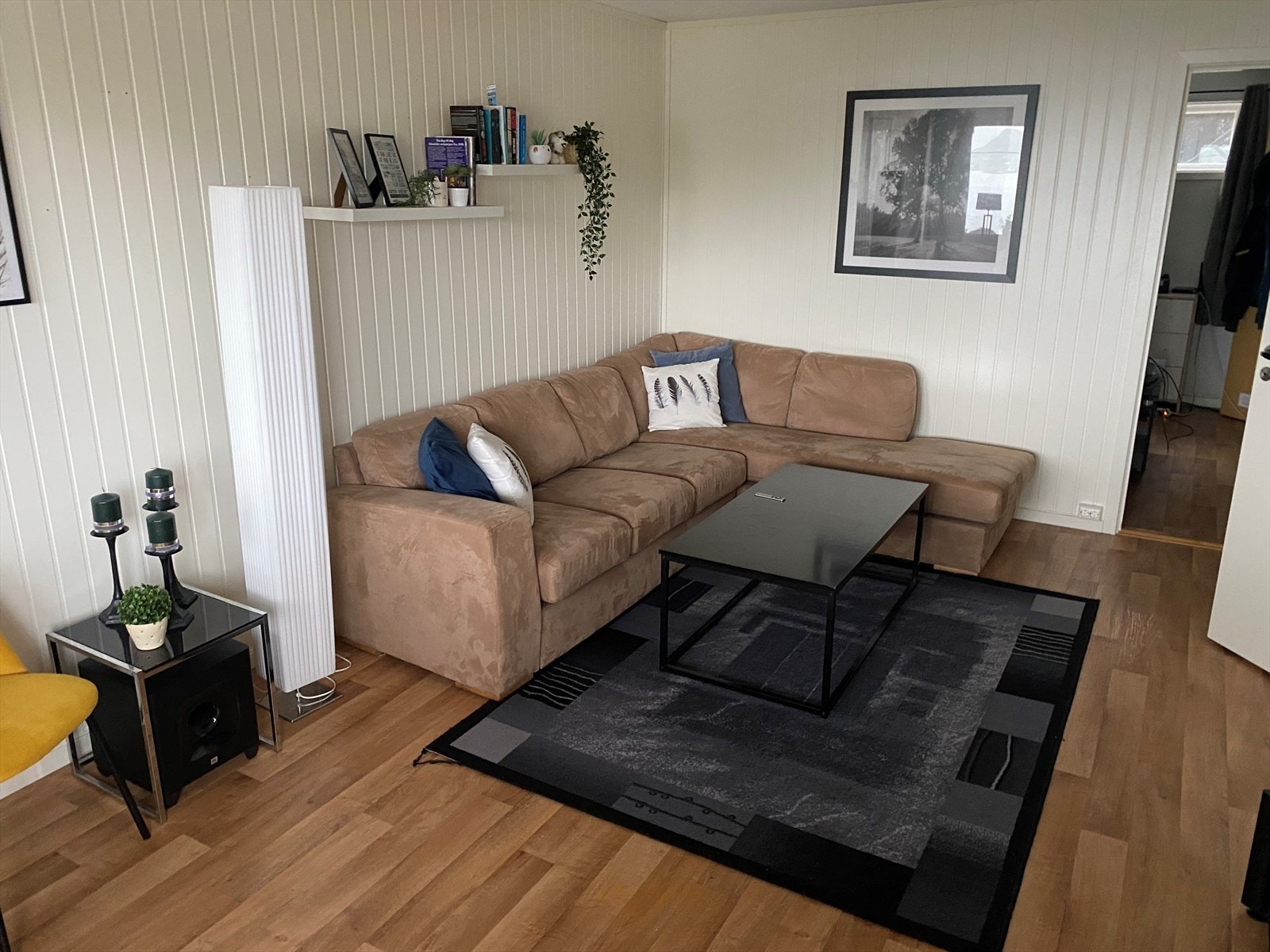 - Stue i hybelleilighet (selgers eget bilde). Galleribilde