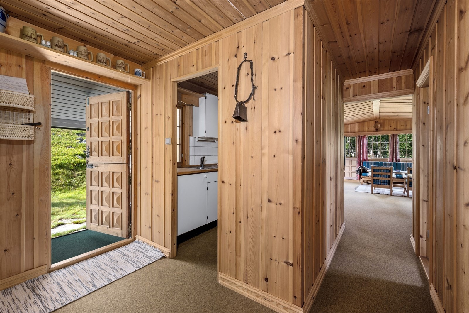 Overbygd inngangsparti, entre/gang Galleribilde