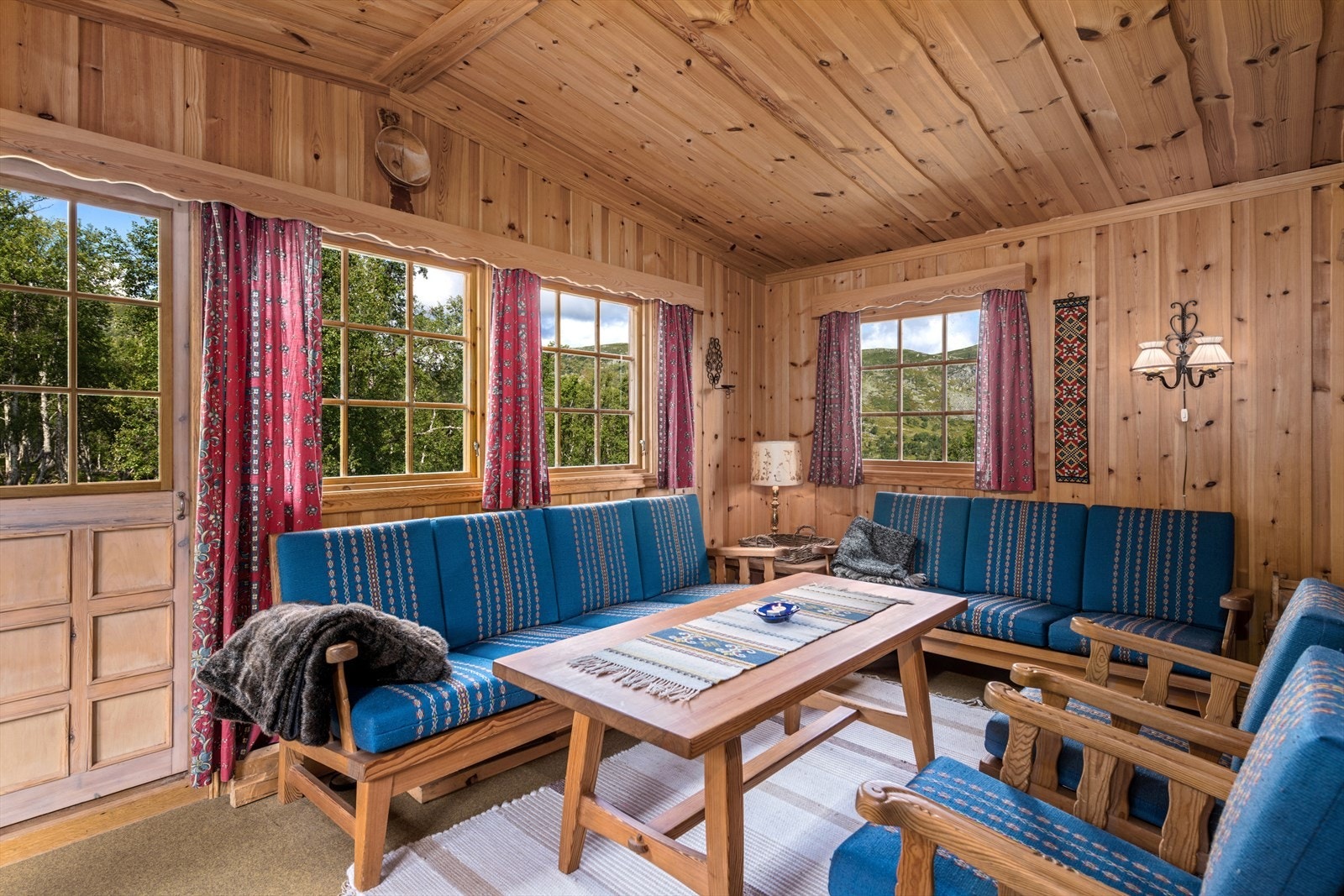 Stue/spisestue Galleribilde