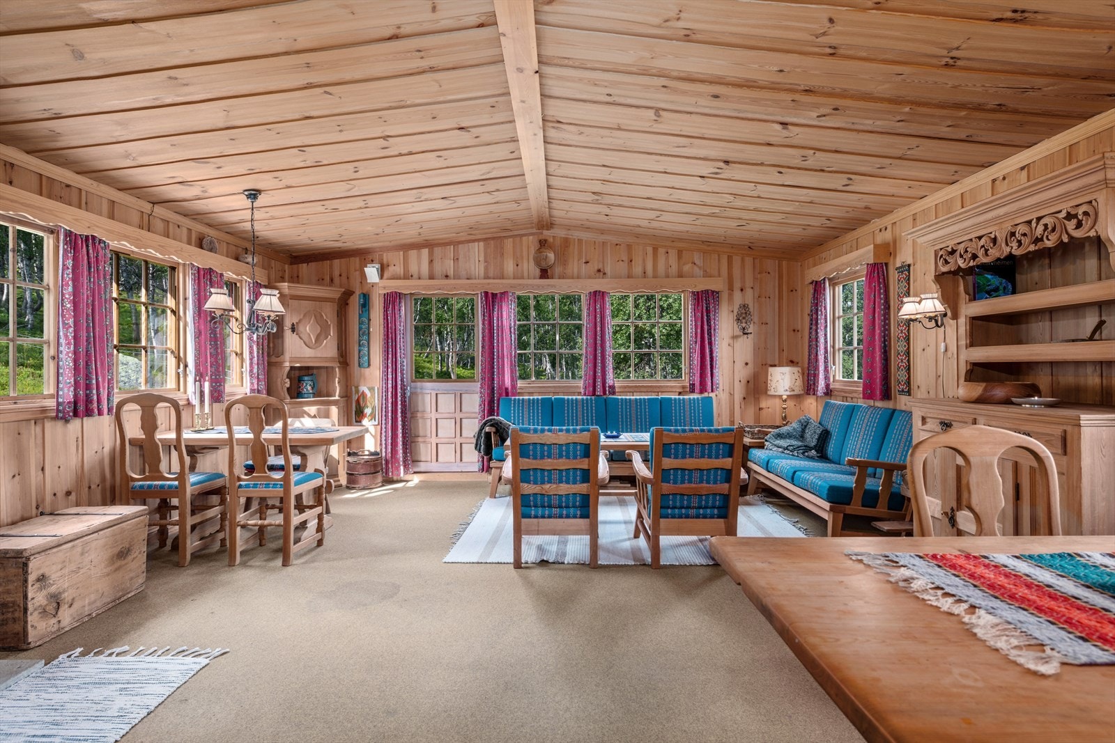 Stue/spisestue Galleribilde