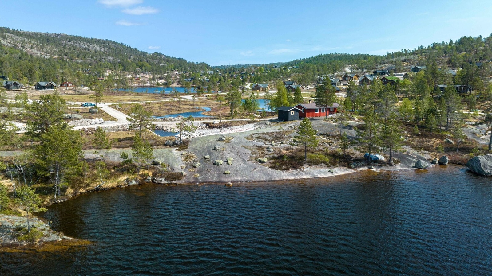 Tomt ligger tett på Rosstjønn Galleribilde
