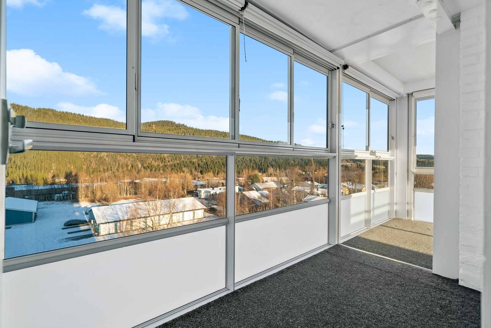 Leiligheten ligger fint til i 6.etg Galleribilde