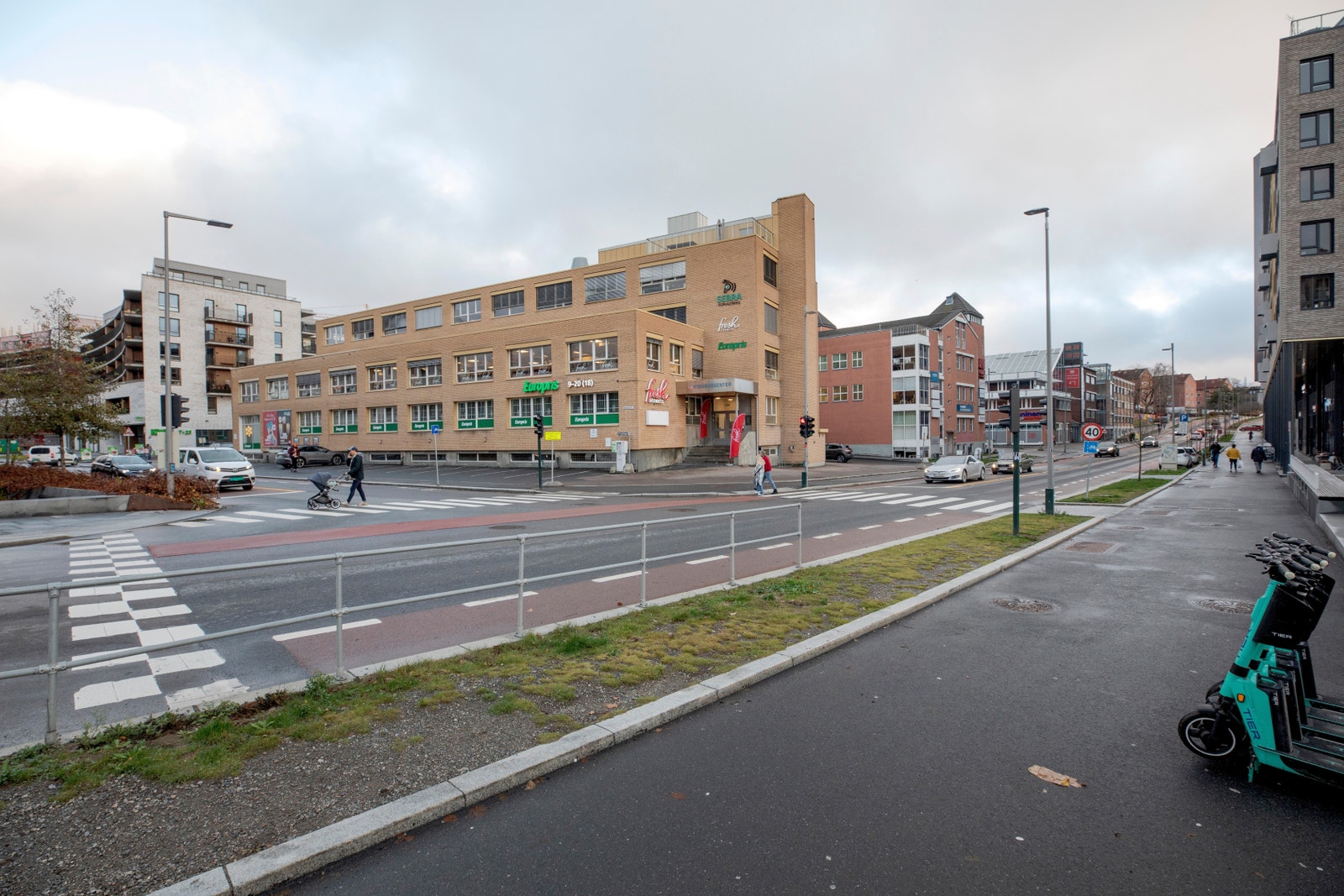 Gladengveien 1 - midt i Ensjøkrysset! Galleribilde