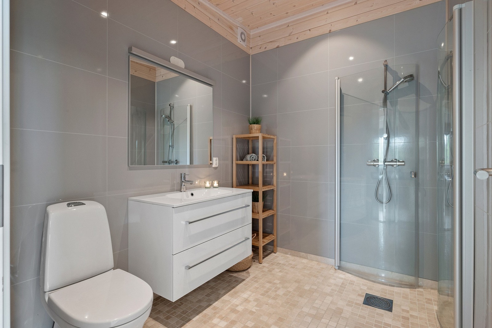 Badet er på 5m². Galleribilde