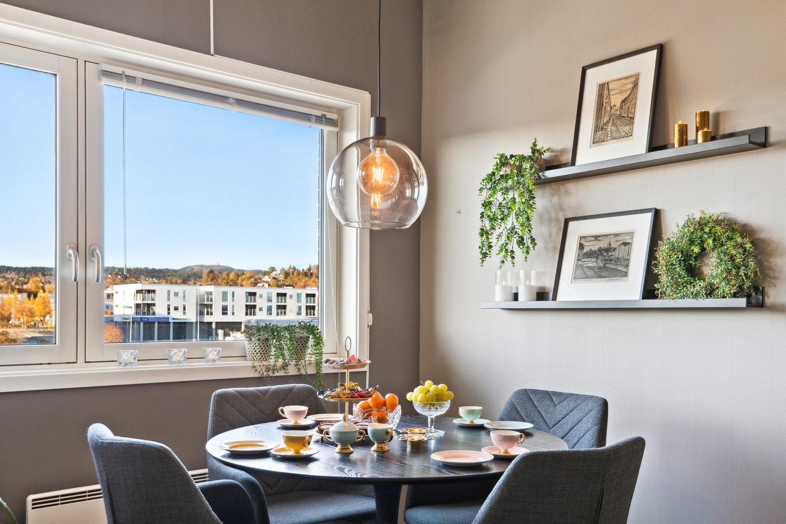 God plass til egen spiseseksjon. Galleribilde