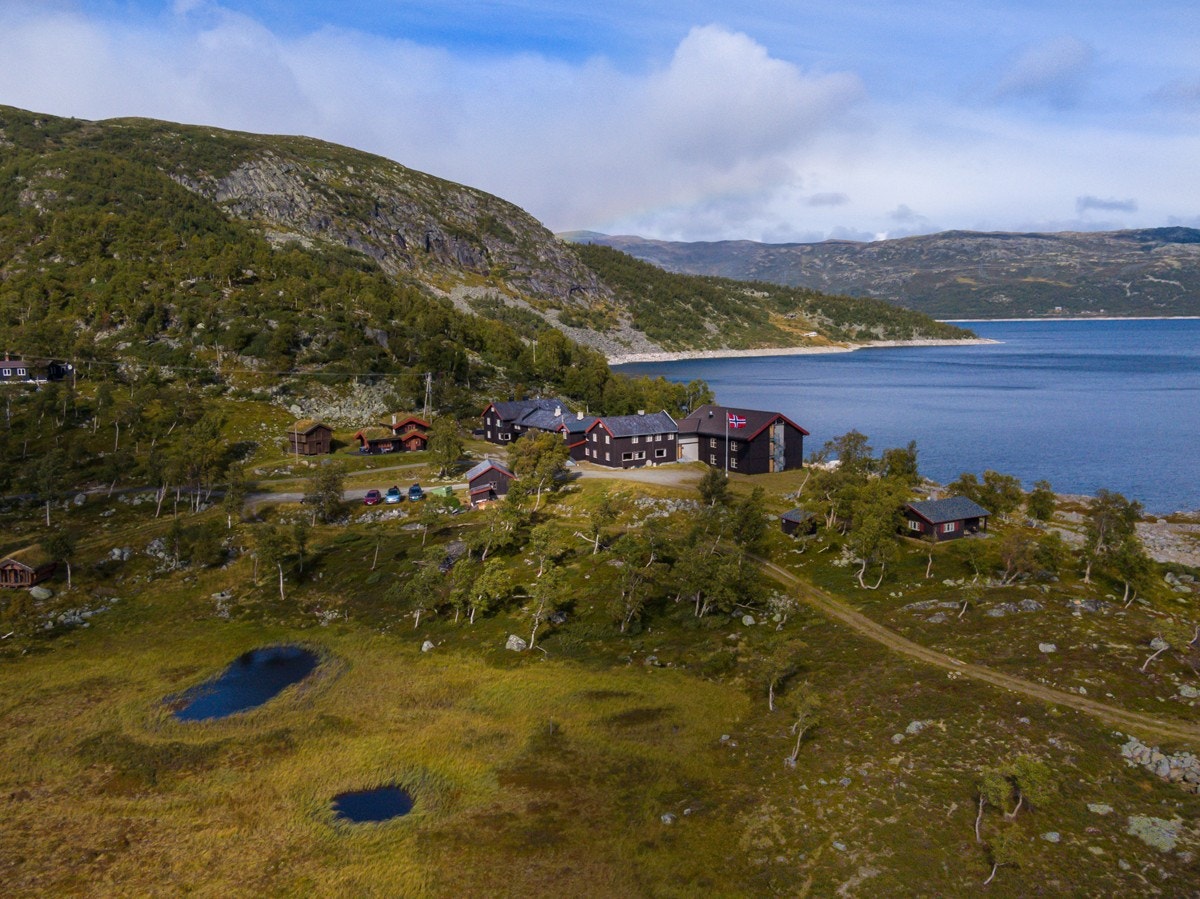 Beliggende naturskjønt innerst i Raggsteindalen. Galleribilde
