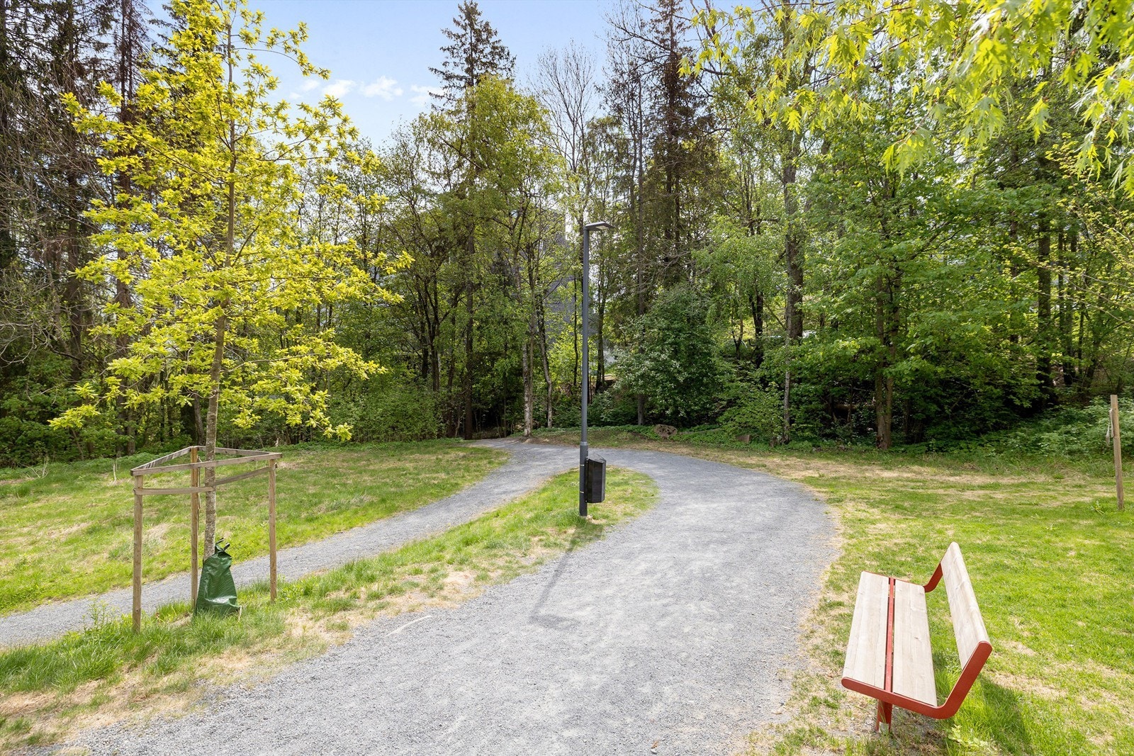 Mærradalen og grønne omgivelser rett i nærheten av leiligheten Galleribilde