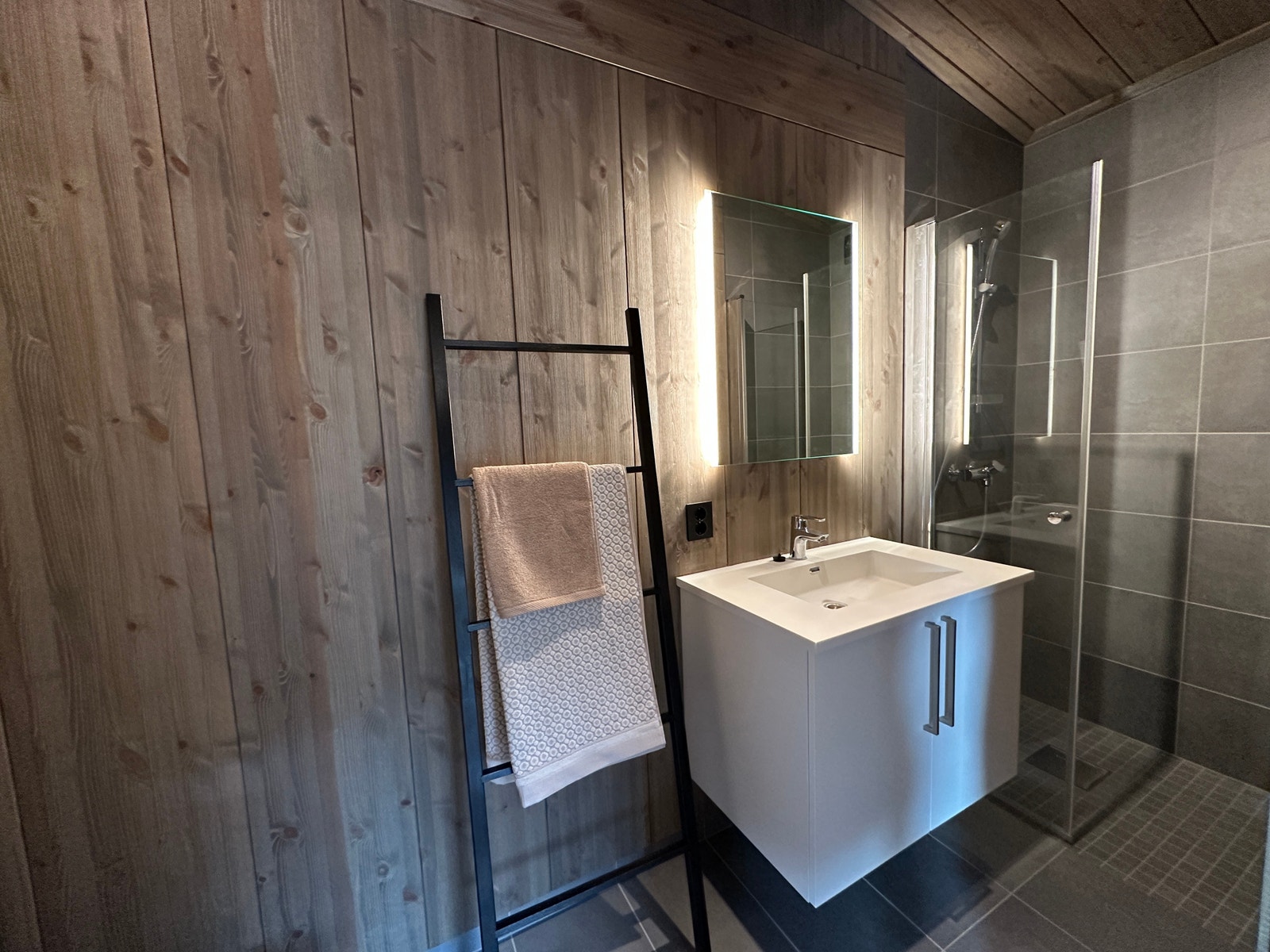 Bad 2 i hytten på tomt 38 Galleribilde