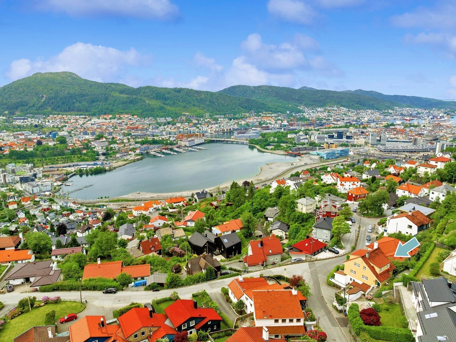Drømmeleiligheten med den strålende utsikten finner du i Starefossveien 51 - Velkommen til visning! Galleribilde