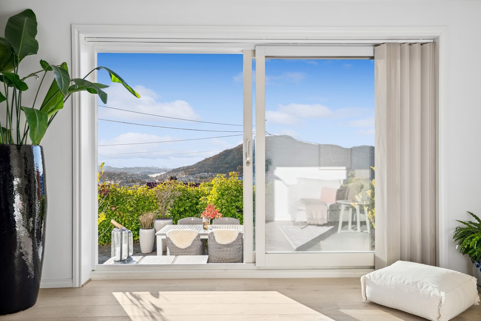 "Room with a view" Galleribilde