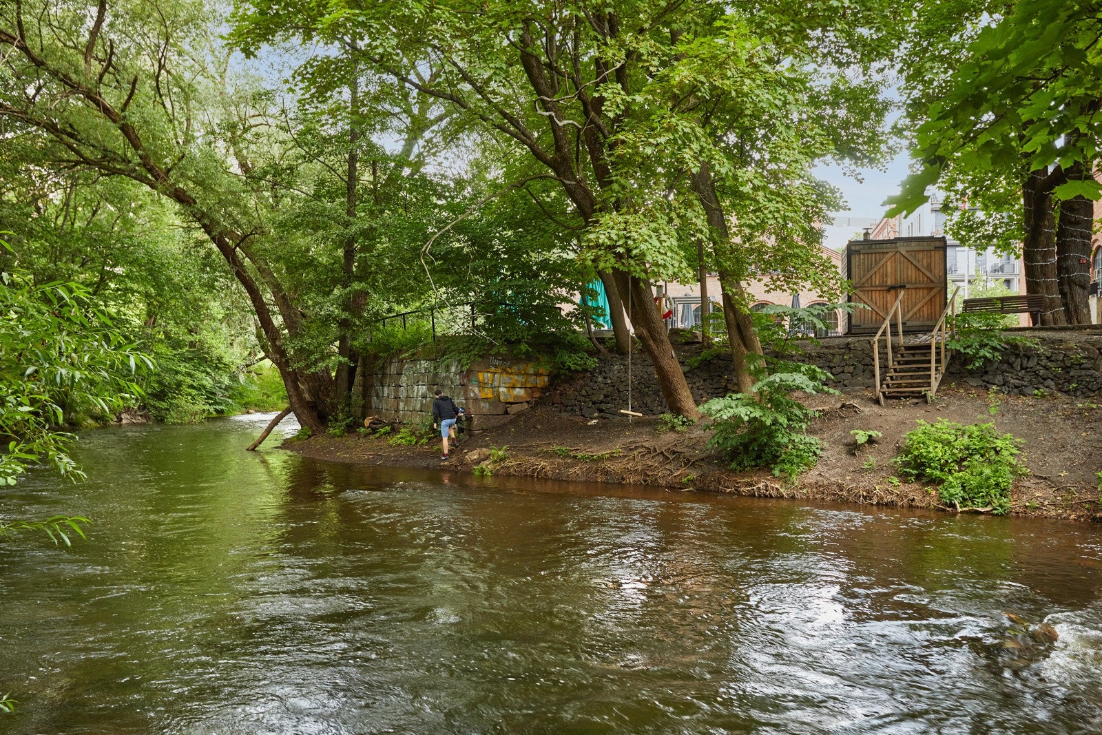 Sjarmerende Lilleborg Elvebadstue drives av naboer i sameiet. Her har beboere i Lilleborg rabattert pris. Galleribilde