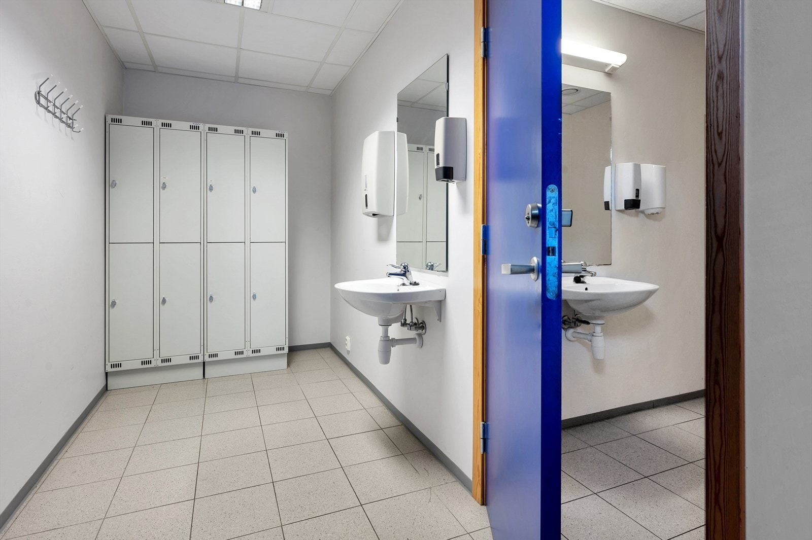 Garderobe 1 med wc Galleribilde