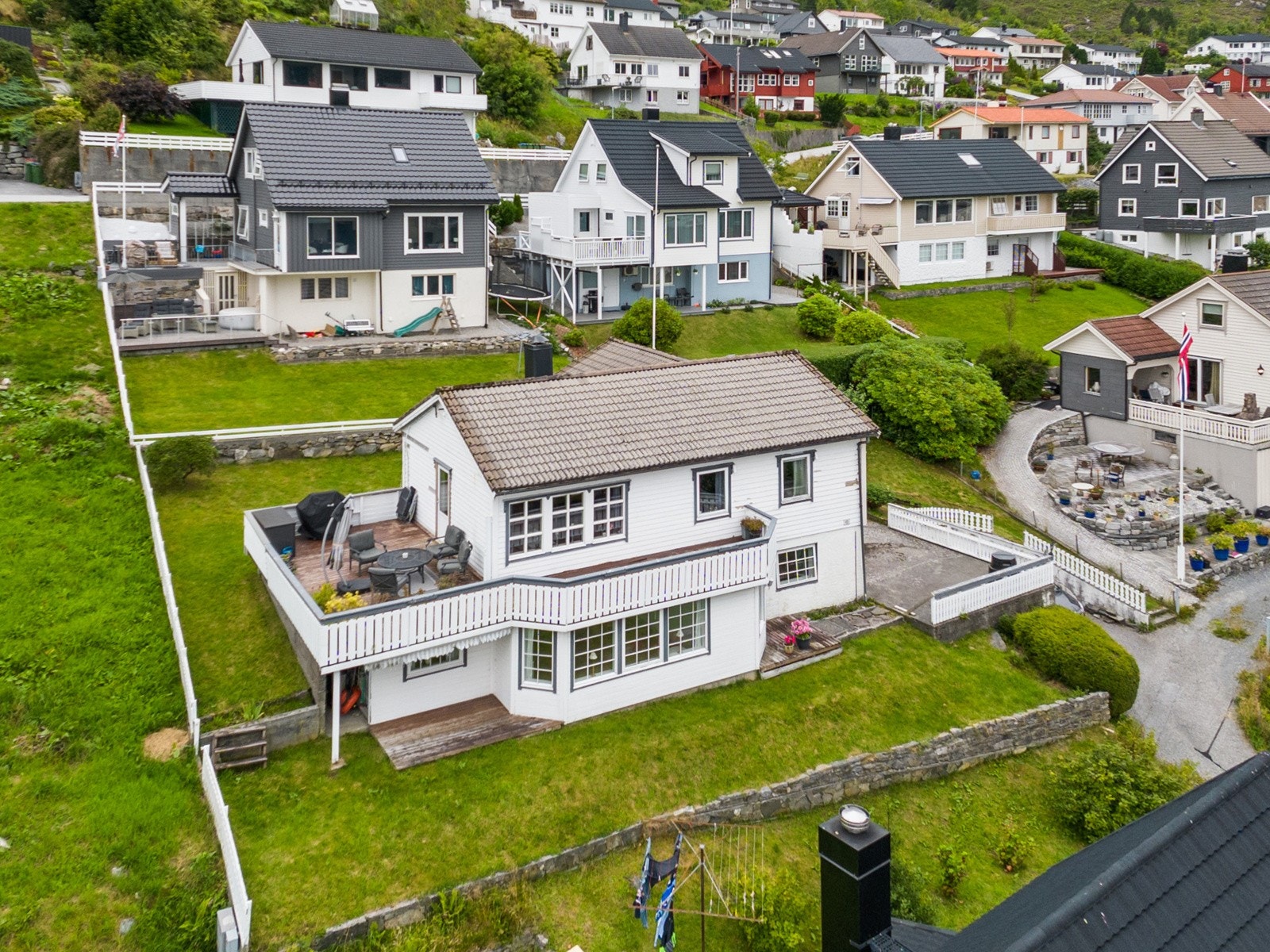 Enebolig over to plan fra 1958 Galleribilde