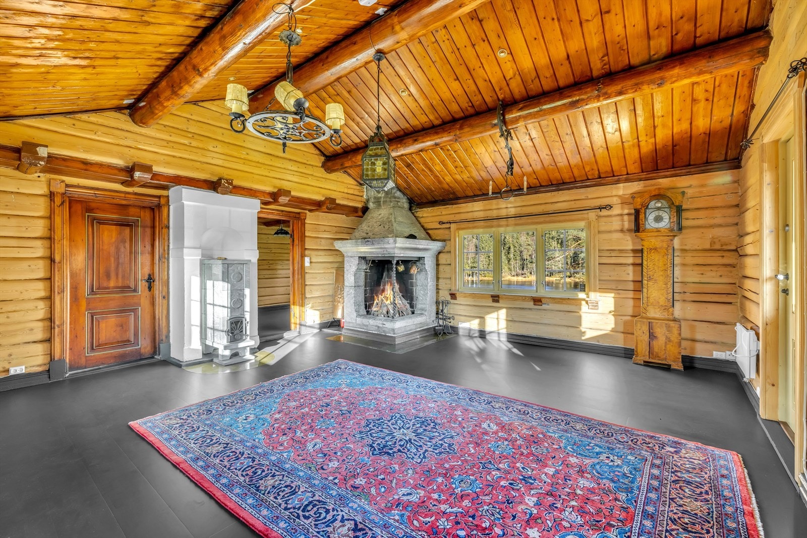 Stuen i 1. etasje. Galleribilde