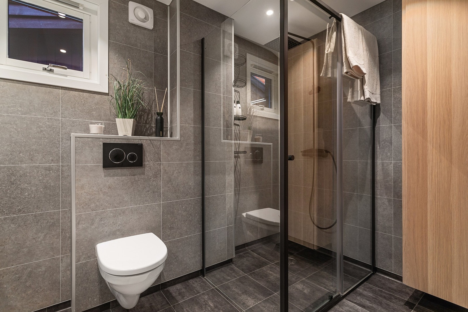 Badet er fra 2020 og har fått tilstandsgrad 0 (TG0) av takstmann. Galleribilde