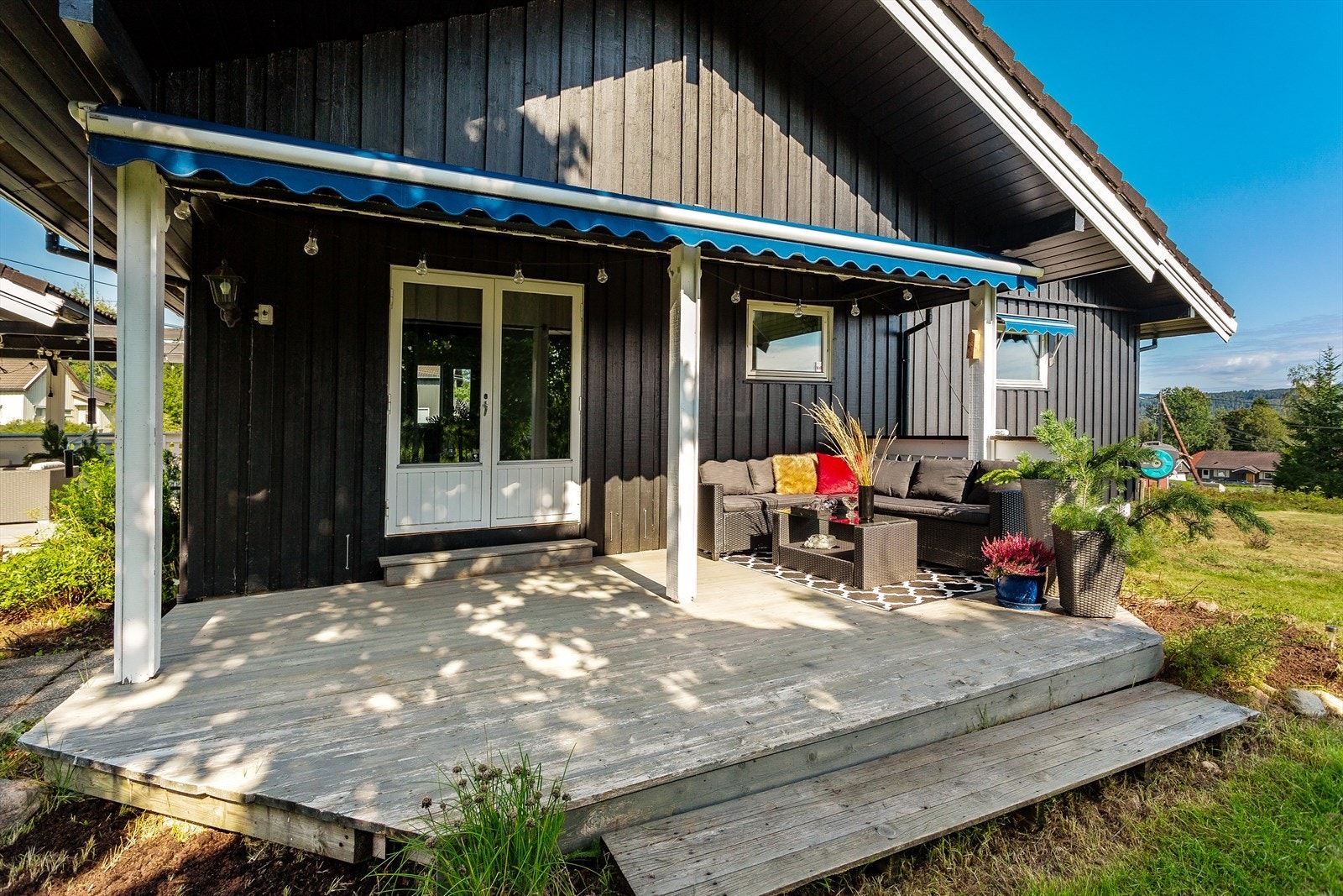 Denne delen av terrassen har montert markise. Galleribilde