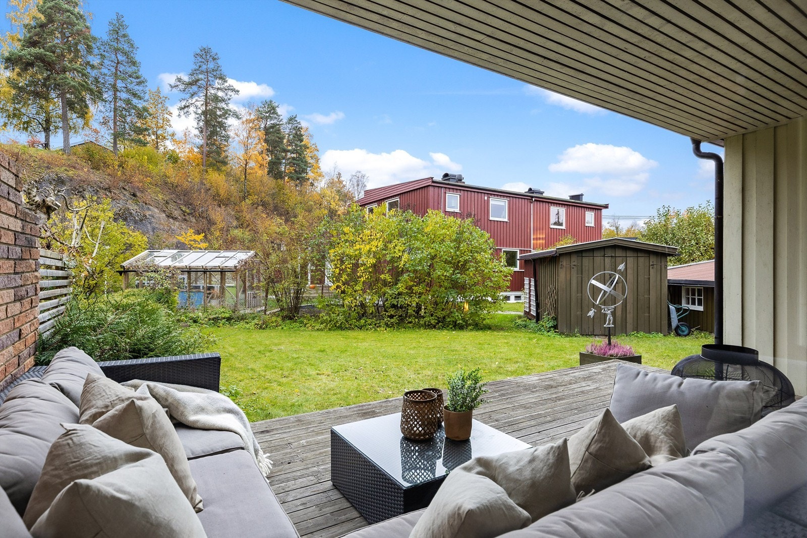 Her får du en halvpart av en vertikaldelt tomannsbolig i barnevennlige omgivelser på Undelstad Galleribilde