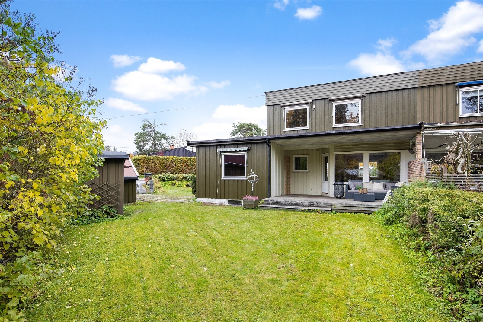 Boligen har behov for oppussing og modernisering. Her kan du skape din drømmebolig for hele familien! Det medfølger garasje Galleribilde