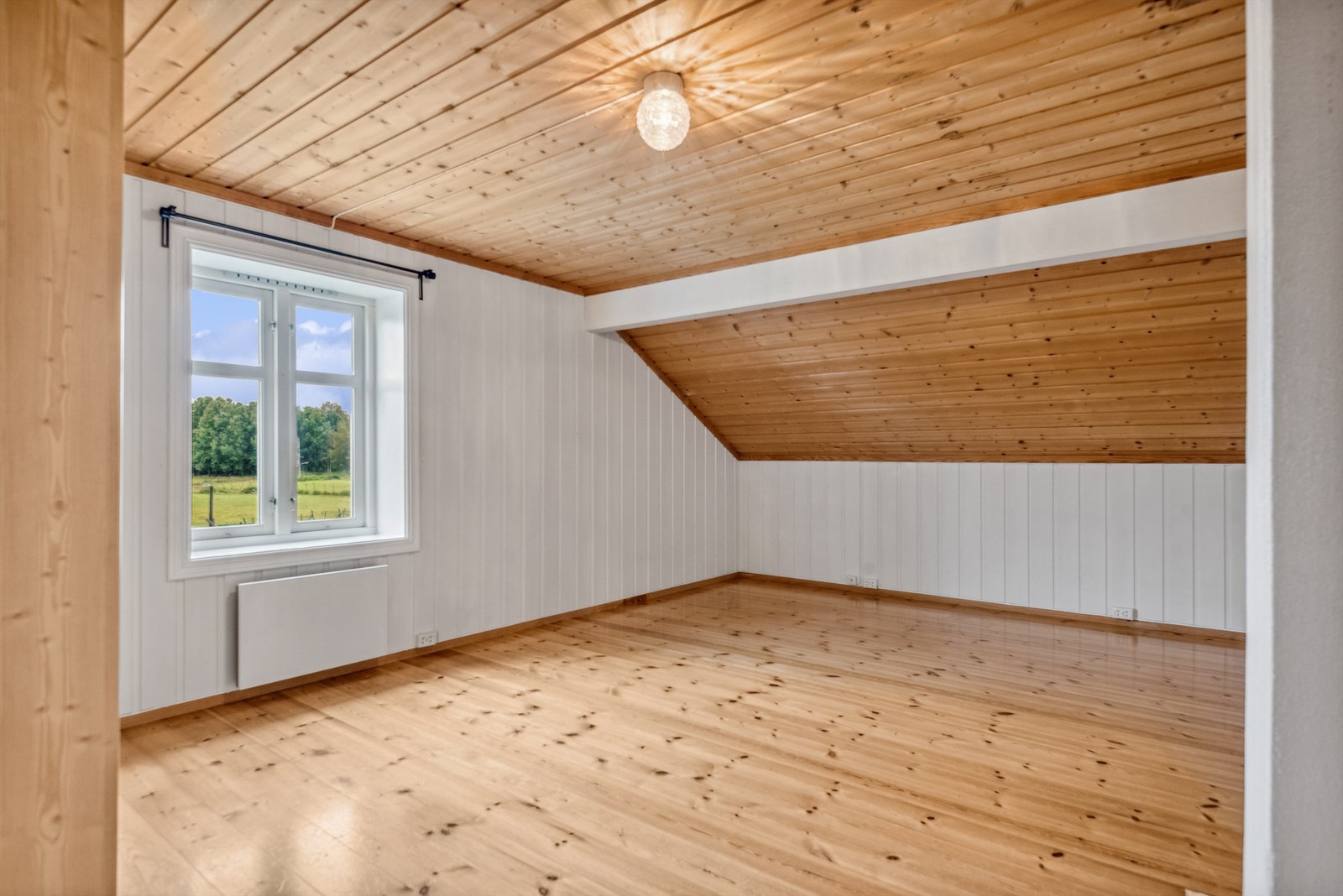 Soverom kårbolig 2. etg. Galleribilde