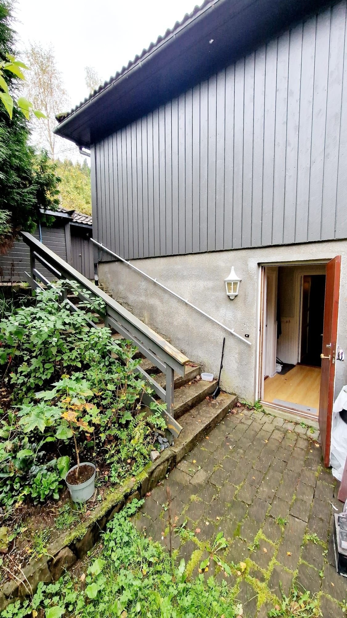 Trapp ned til hybel Galleribilde
