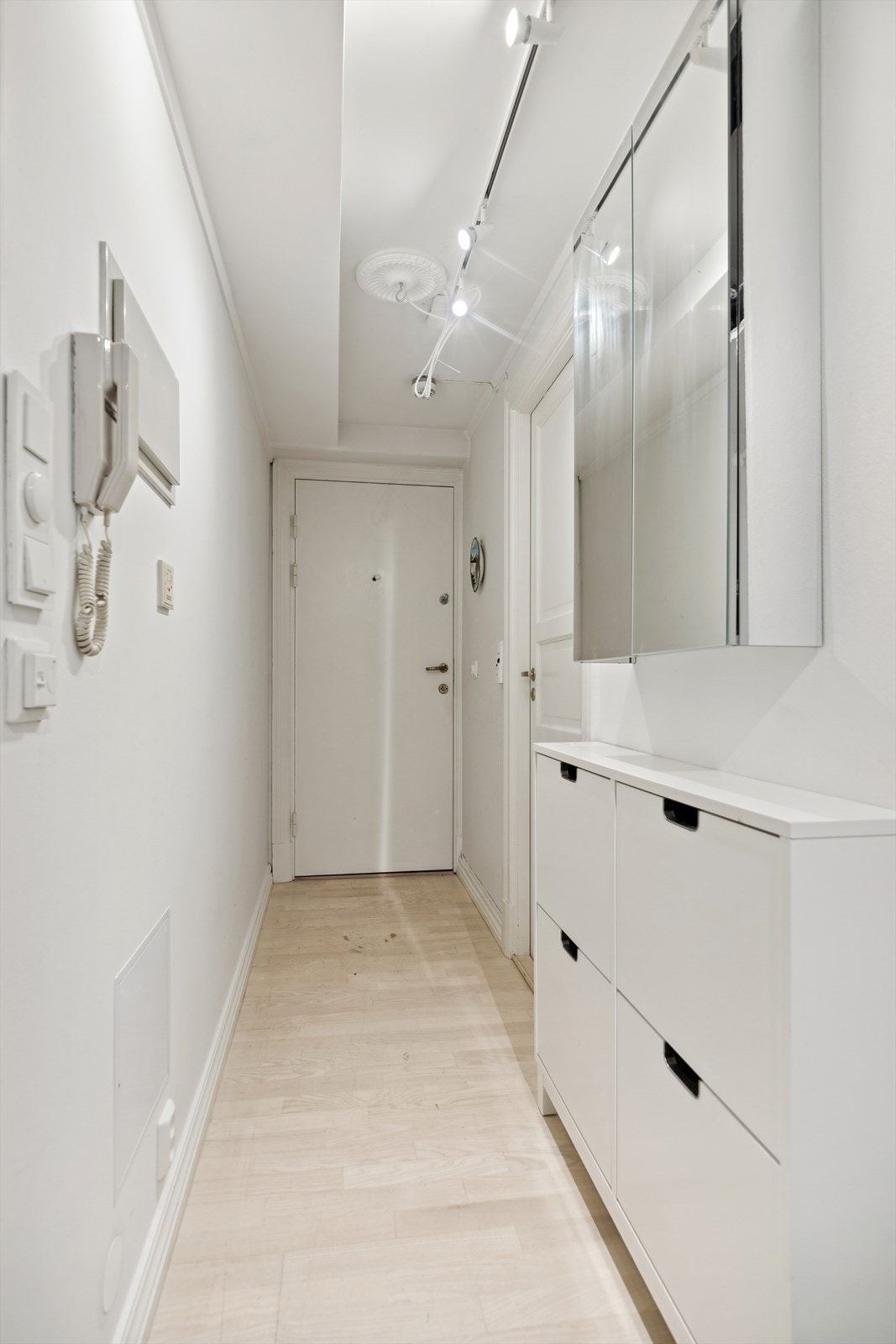 Entré. Galleribilde