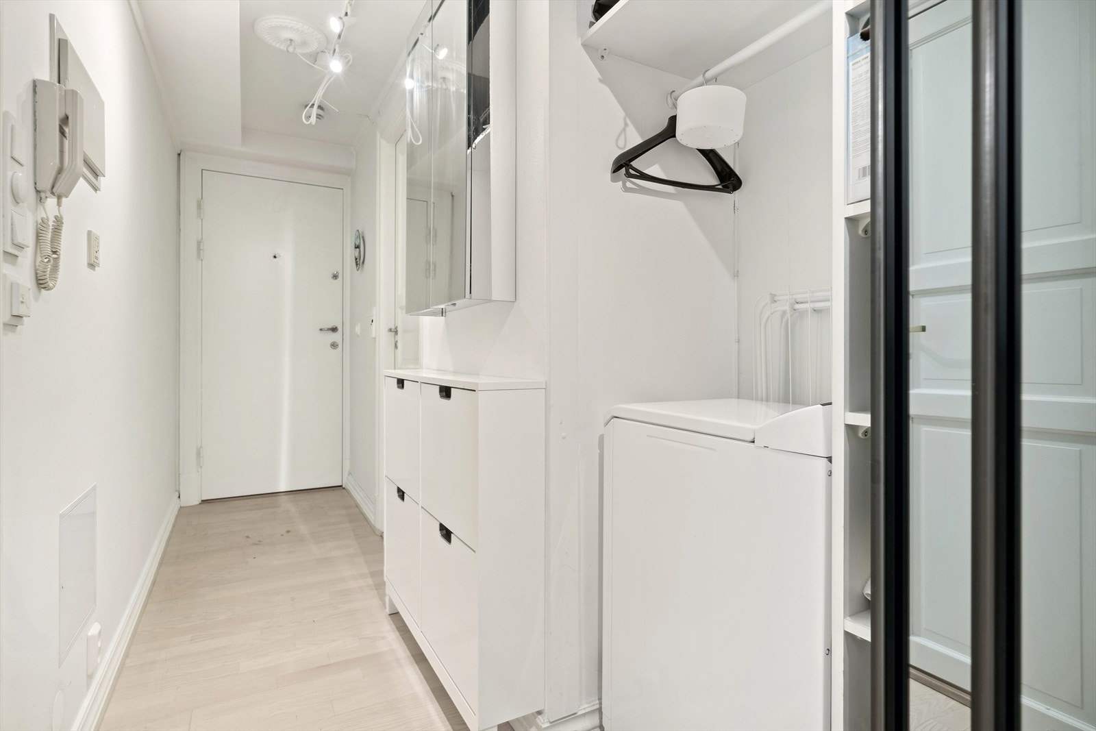 Entré. Galleribilde