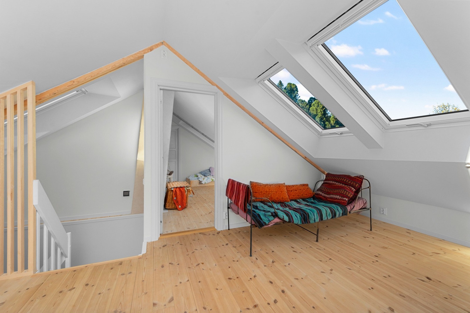 Fra loftstue mot soverom Galleribilde