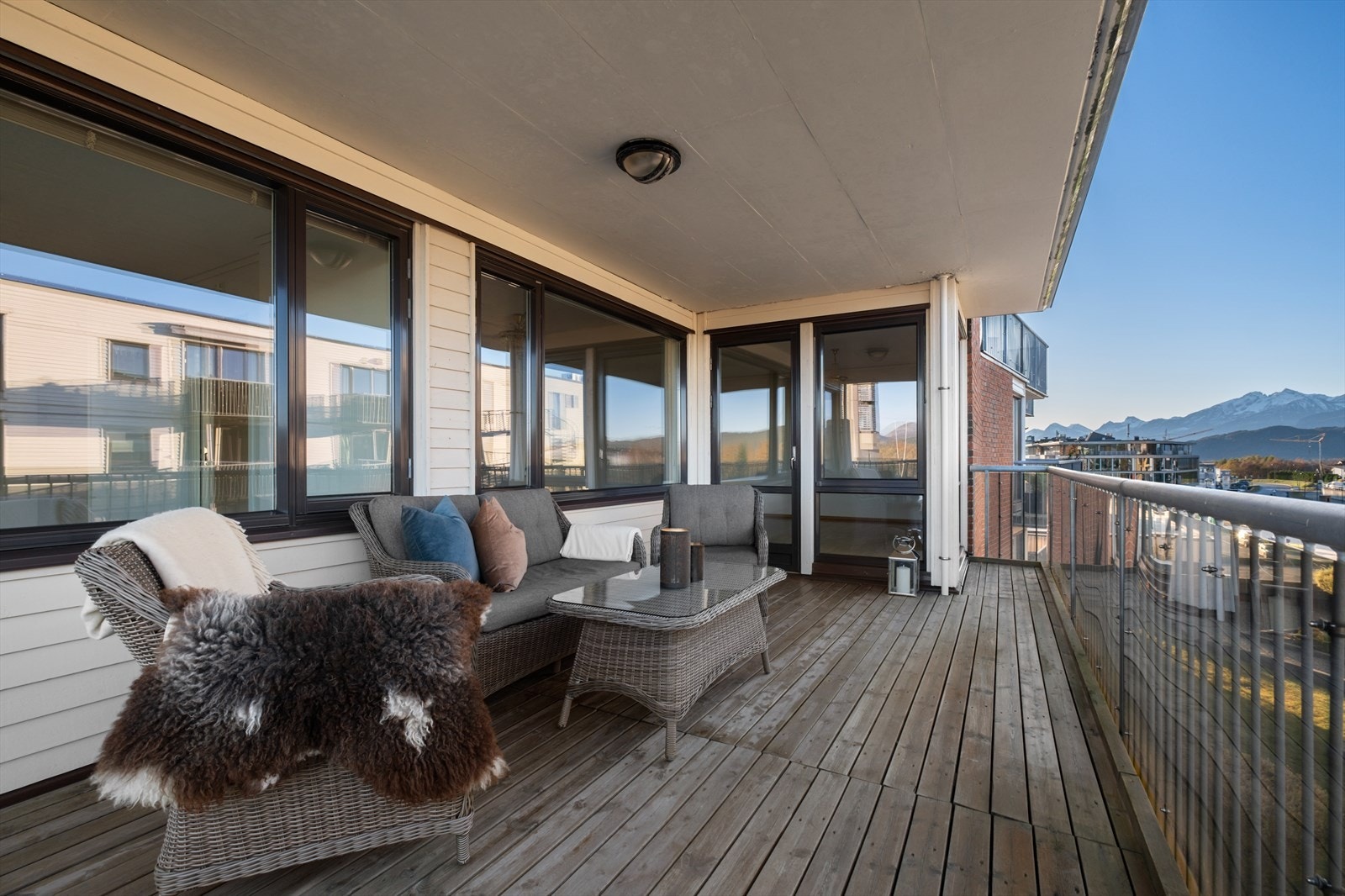 Veranda | Ettermiddag- og kveldssol | Utsikt Galleribilde