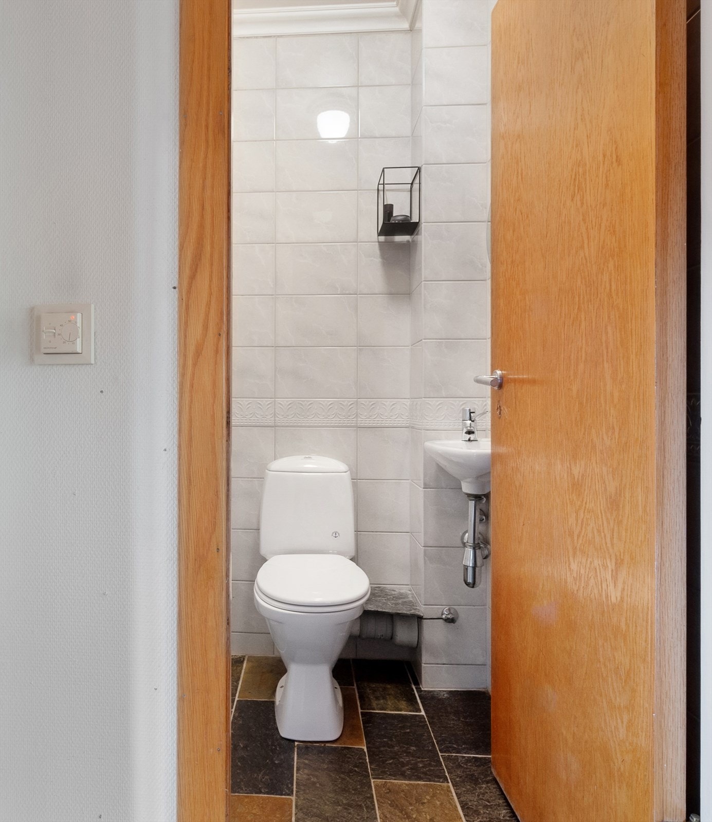 Gjestetoalett i hovedplanet Galleribilde