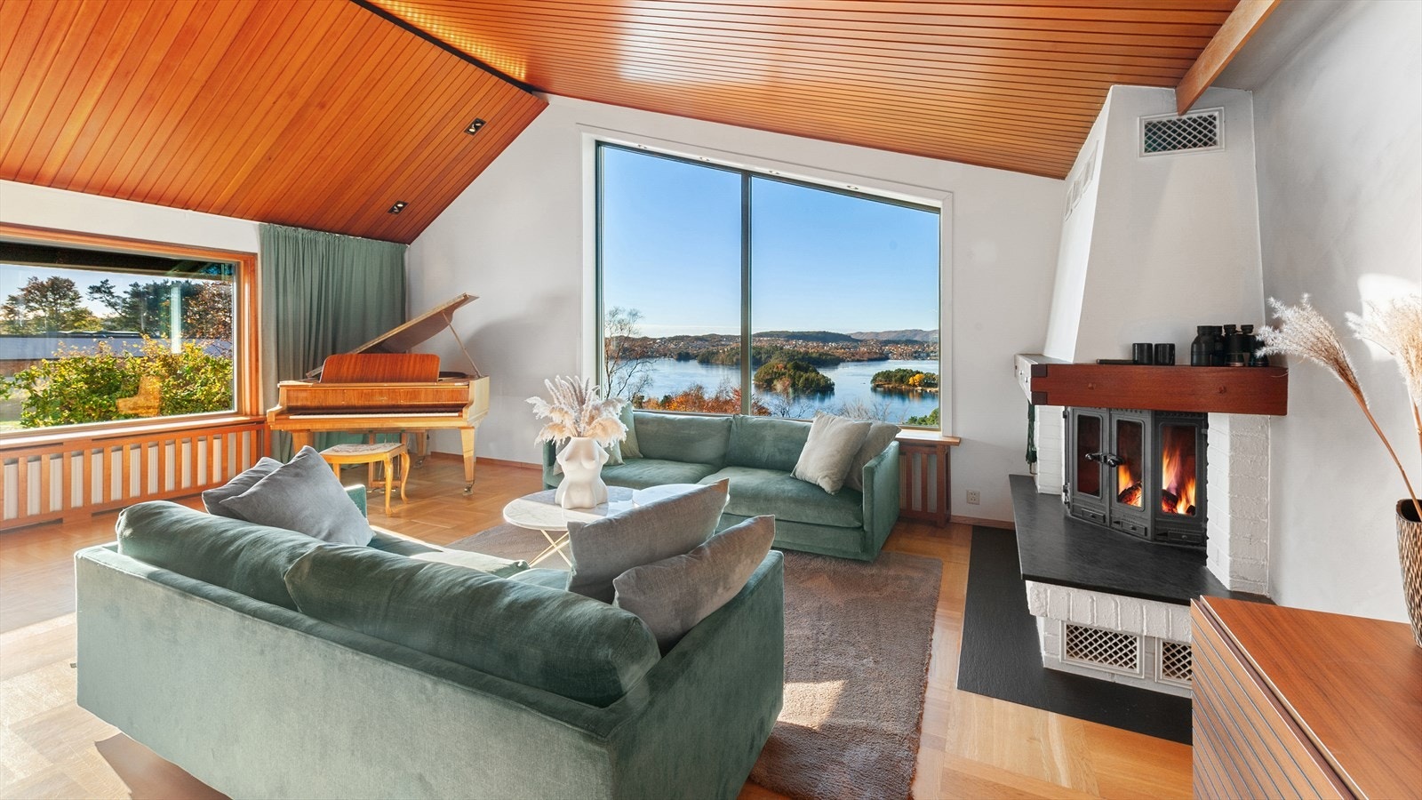 Boligen har 2 piper og 3 ildsteder Galleribilde