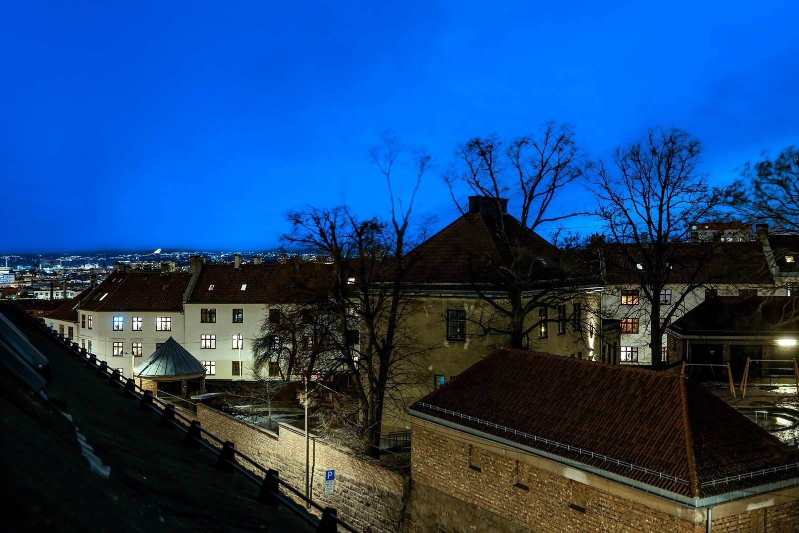 Flott utsikt over byen. Galleribilde