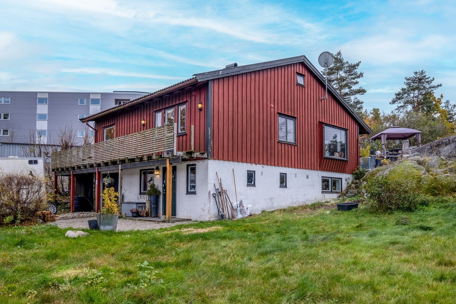 Enebolig med stor tomt Galleribilde