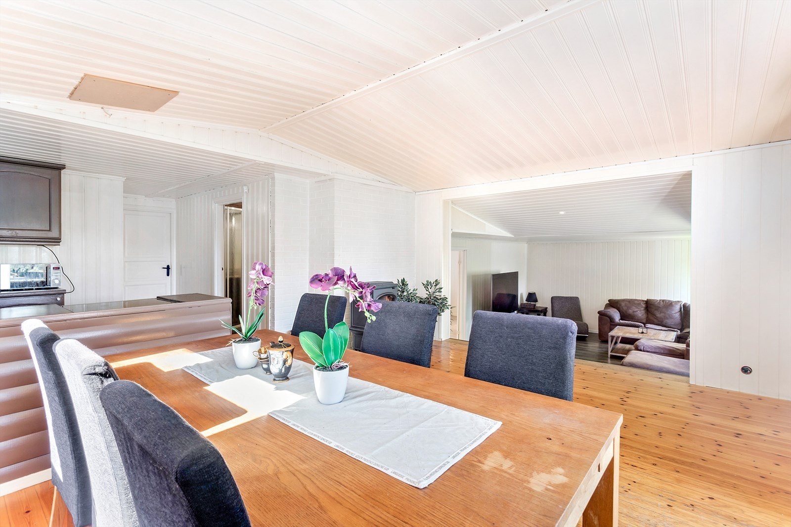 Her kan hele familien samles til et bedre måltid på hytta. Galleribilde