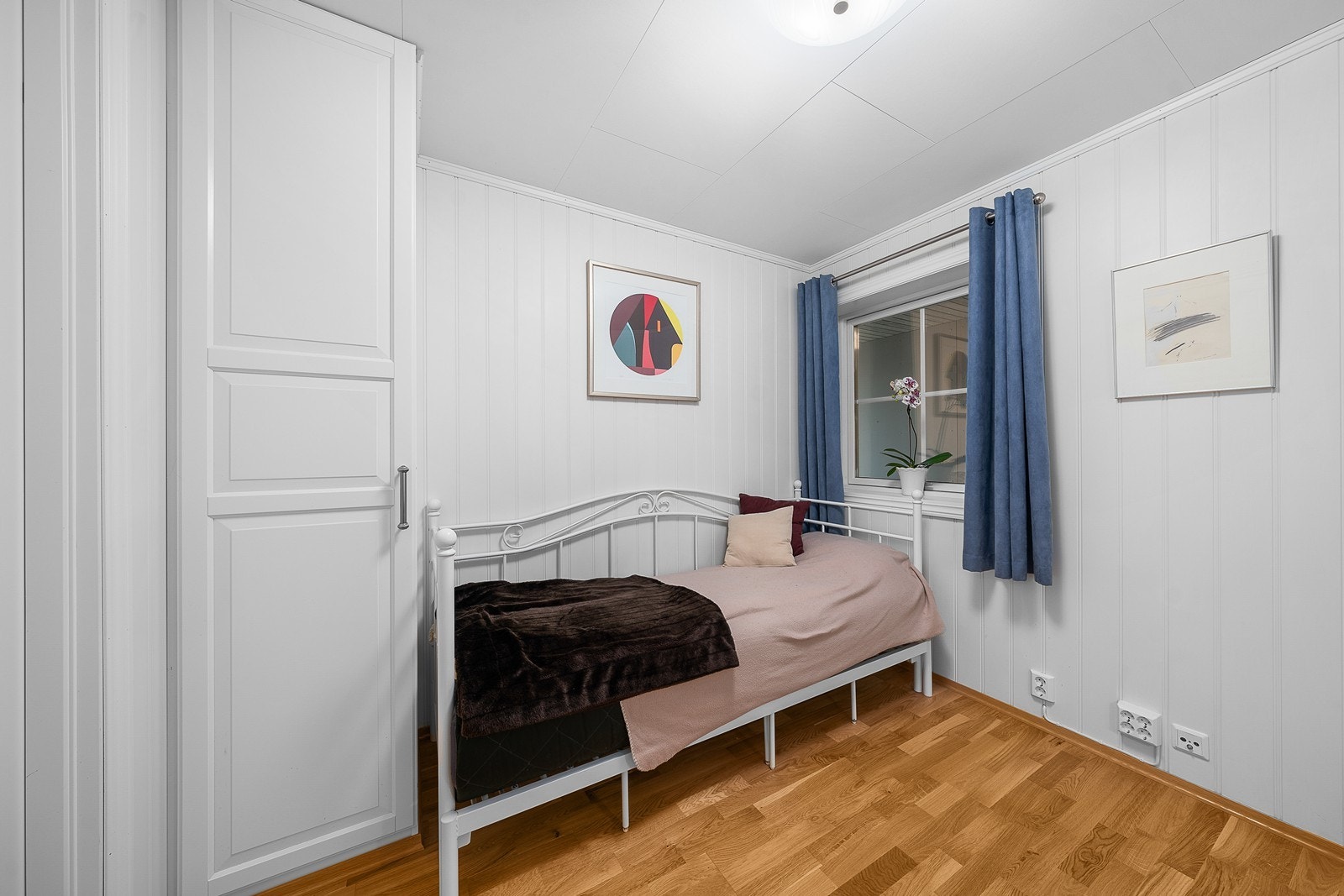 Kan blant annet disponeres som kontor, hobbyrom, eller soverom. Alt etter eget ønske. Galleribilde