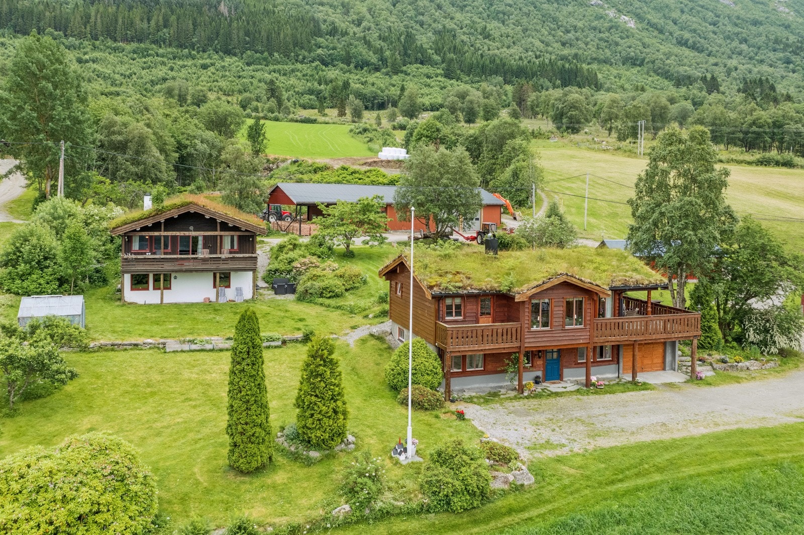 Våningshus og kårbolig Galleribilde