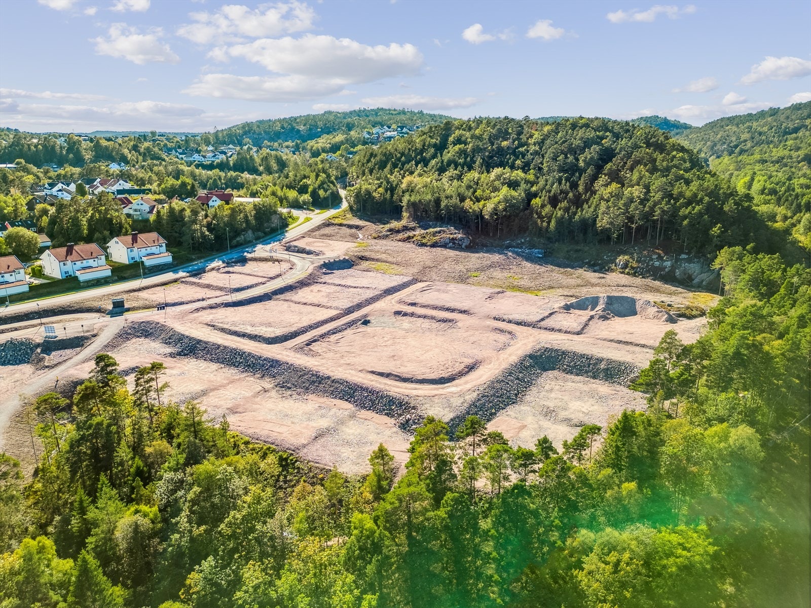 Dronefoto over området Galleribilde