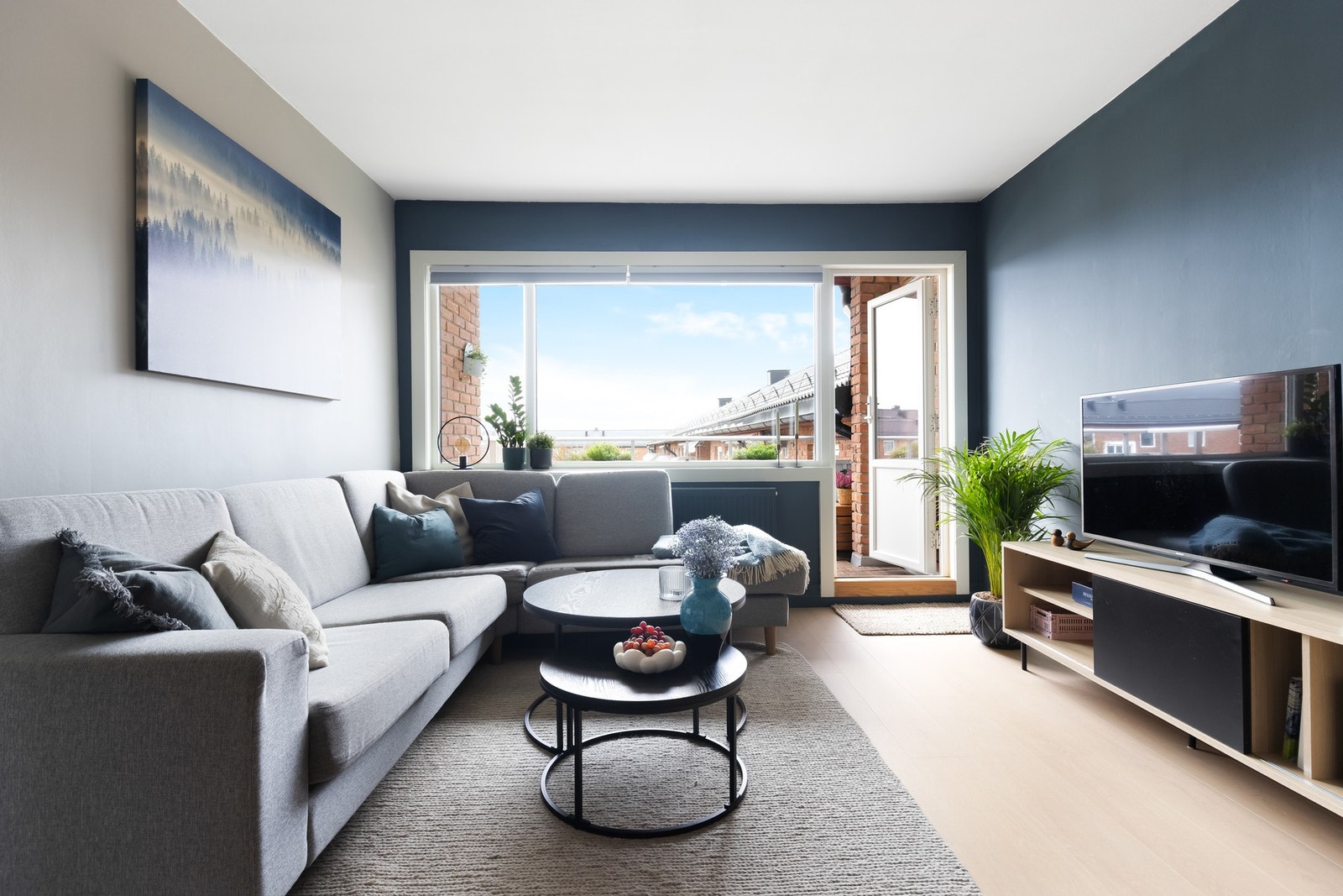 Her har du plass til en komfortabel og god hjørnesofa Galleribilde