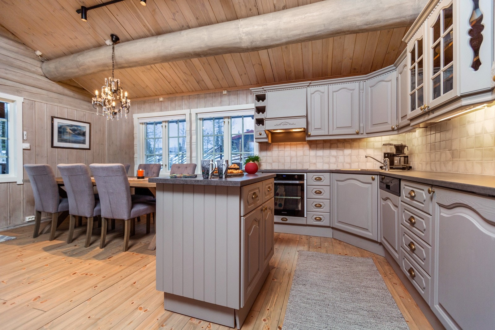 På hytta har man gjerne ekstra god tid - hva med en å teste ut en ny matoppskrift? Galleribilde