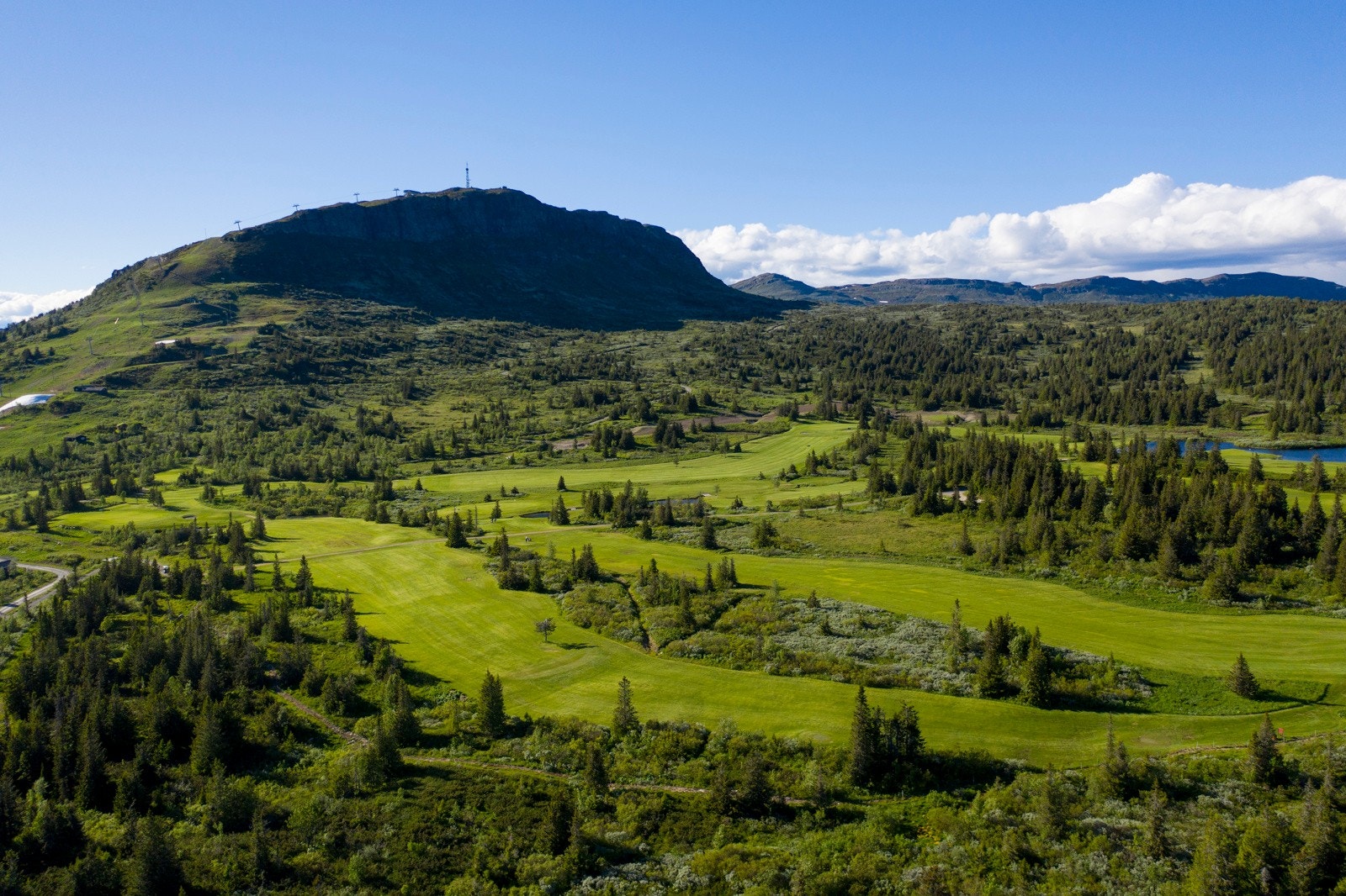 Turer på fjellet, i skogen eller på sykkel - her er det noe for alle. Galleribilde