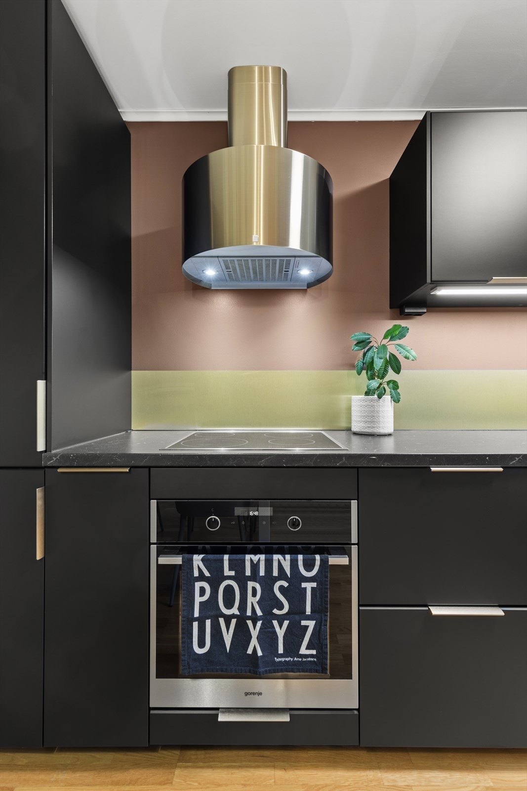 Ventilator koblet til avtrekksanlegg. Galleribilde