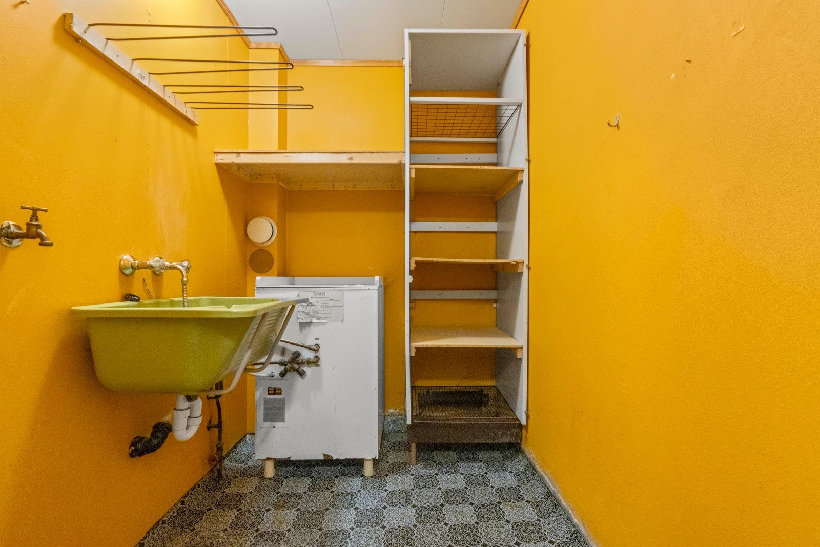 Vaskerom/ bod Galleribilde