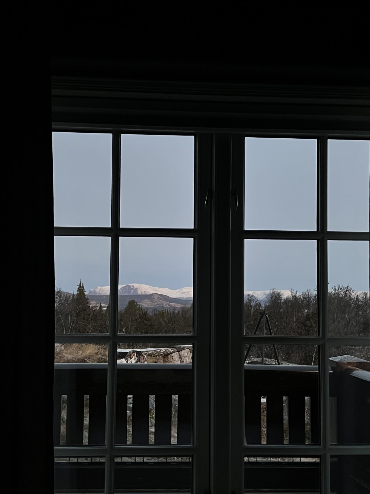 Og det er ingen løgn, selgers eget bilde en vakker morgen med kaffekoppen i senga. Galleribilde