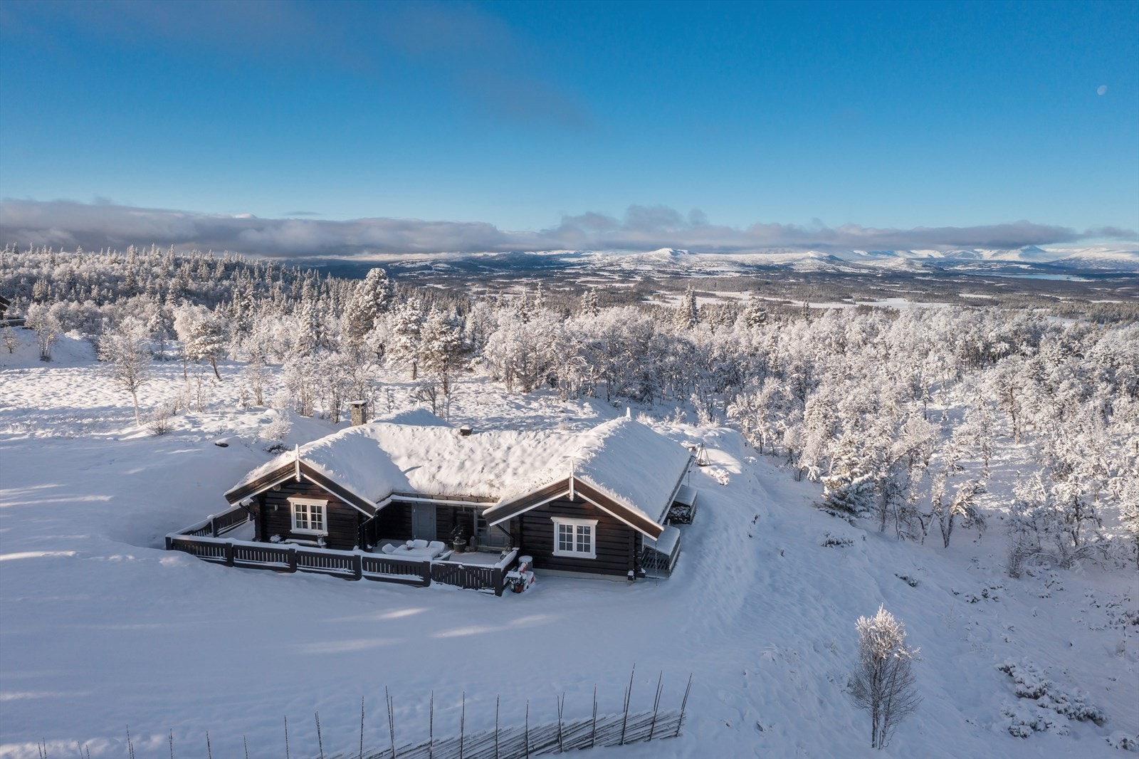Eiendomsmegler 1 Fjellmegleren har gleden av å presentere Vardhovdkroken 25!
Foto: Fotograf Terje Bjørnsen Galleribilde