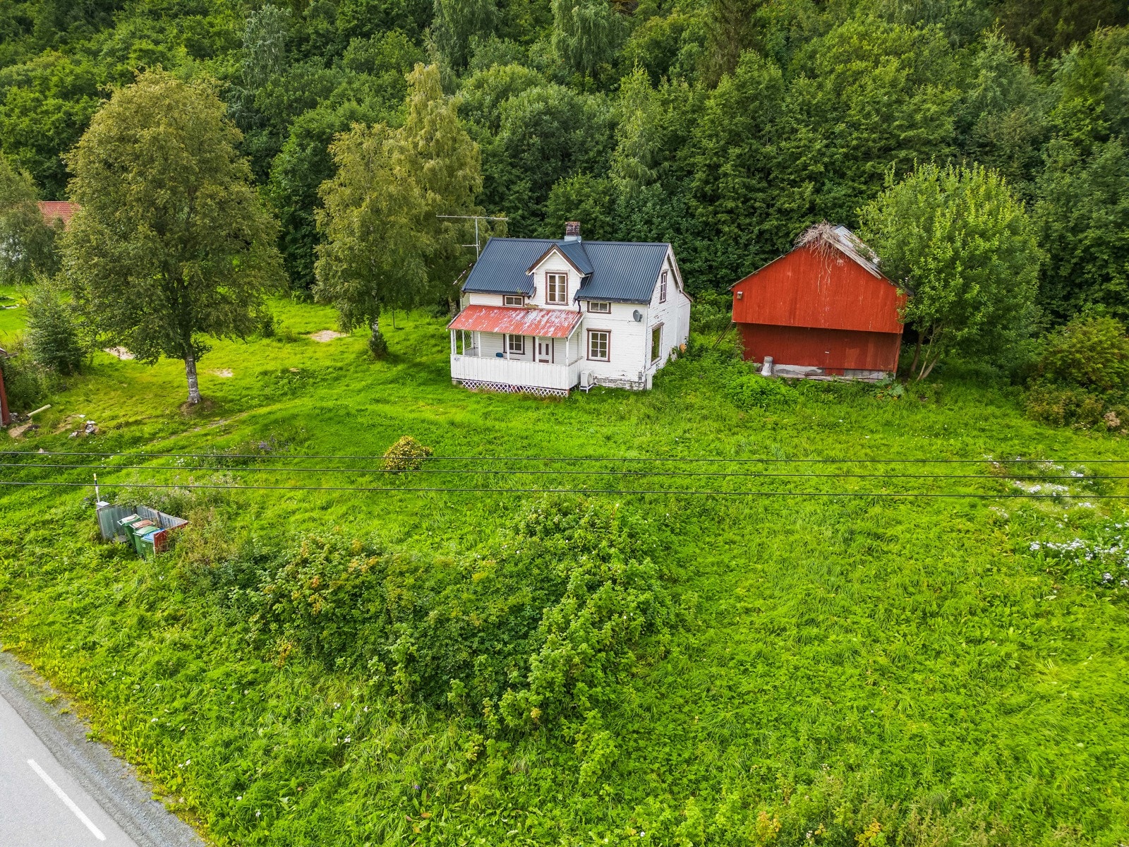 Flat og enkel tomt med stort potensial. Galleribilde